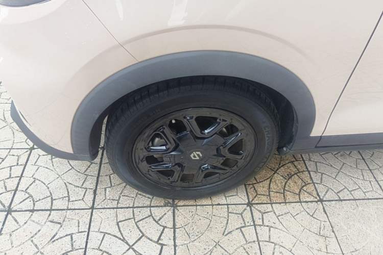 Used Leapmotor T03 2023 310 Lite Edition Left Front Wheel Hub