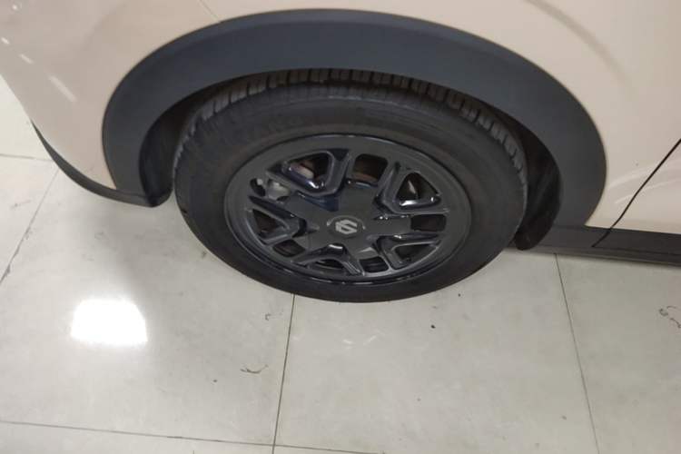 Used Leapmotor T03 2023 310 Lite Edition Left Front Wheel Hub
