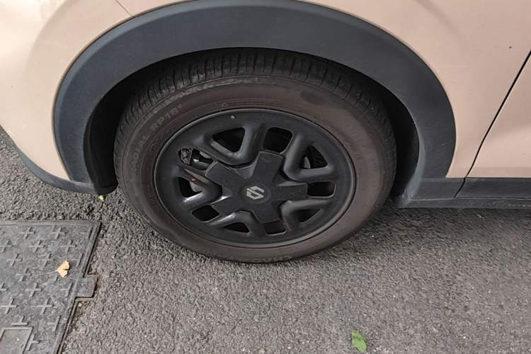 Used Leapmotor T03 2023 310 Lite Edition Left Front Wheel Hub