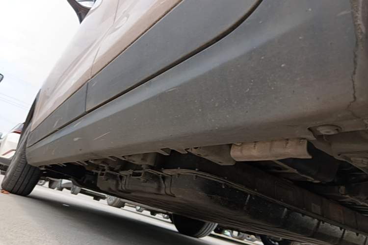 Used Leapmotor T03 2023 200 Lite Edition Left Side Sill