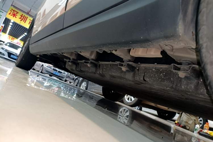 Used Leapmotor T03 2023 310 Lite Edition Left Side Sill