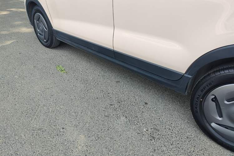 Used Leapmotor T03 2023 200 Lite Edition Left Side Sill