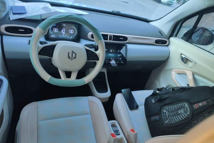 Used Leapmotor T03 2023 310 Lite Edition Center Console