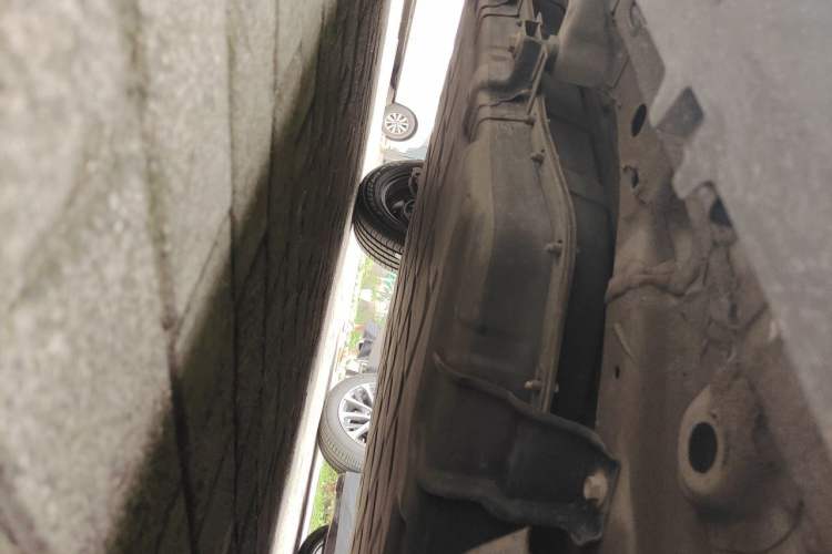 Used Leapmotor T03 2023 200 Lite Edition Chassis Front Right