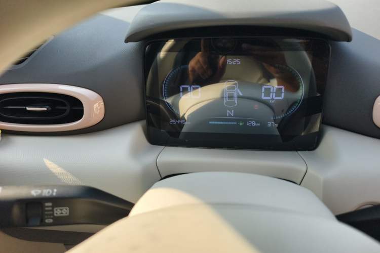 Used Leapmotor T03 2023 310 Lite Edition Odometer Close Up