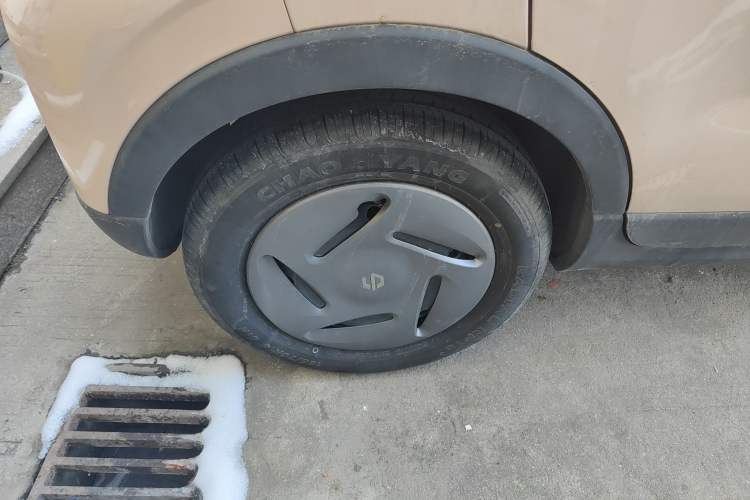 Used Leapmotor T03 2023 200 Lite Edition Right Rear Wheel Hub
