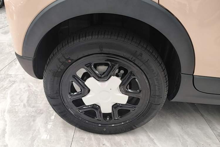 Used Leapmotor T03 2023 310 Lite Edition Right Rear Wheel Hub