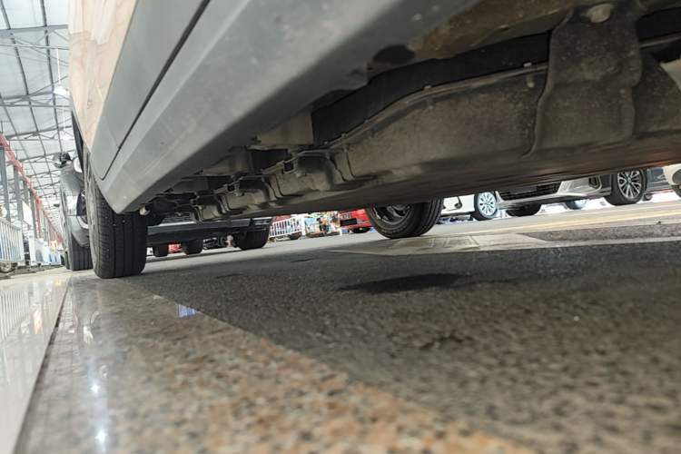 Used Leapmotor T03 2023 403 Lite Edition Right Side Sill