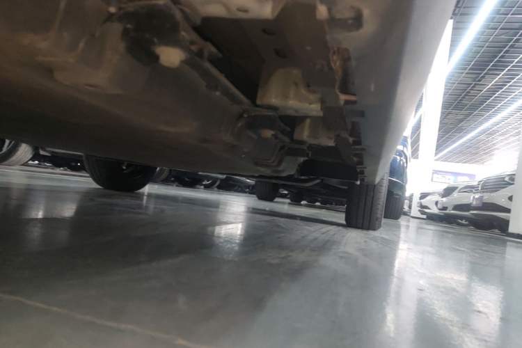 Used Leapmotor T03 2023 310 Lite Edition Right Side Sill