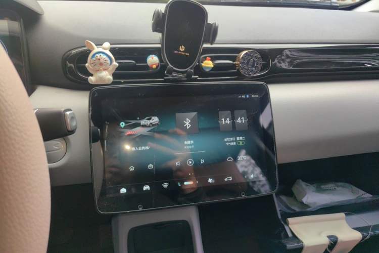 Used Leapmotor T03 2023 200 Lite Edition Audio And AC Panel