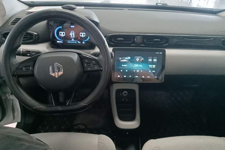 Used Leapmotor T03 2023 310 Lite Edition Center Console