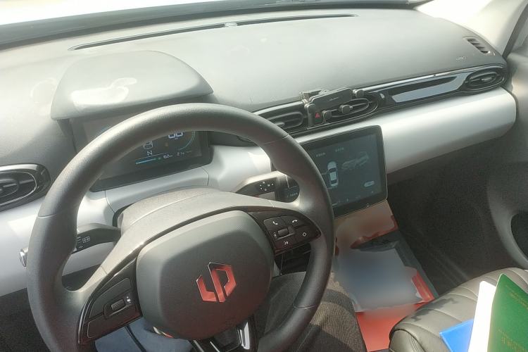 Used Leapmotor T03 2023 310 Lite Edition Center Console