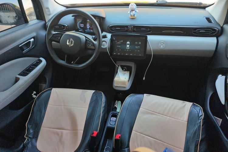 Used Leapmotor T03 2023 310 Lite Edition Center Console