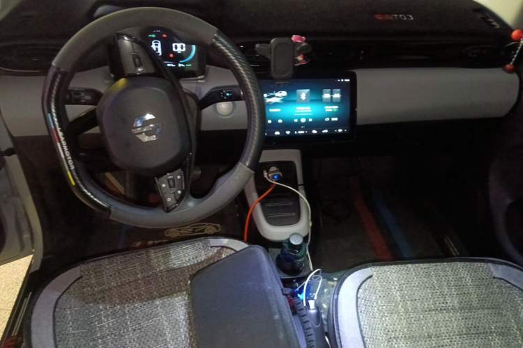 Used Leapmotor T03 2023 200 Lite Edition Center Console