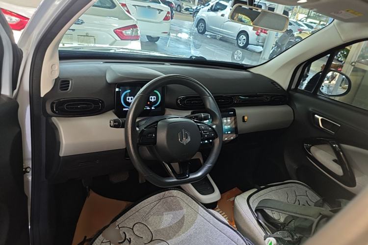 Used Leapmotor T03 2023 310 Lite Edition Center Console