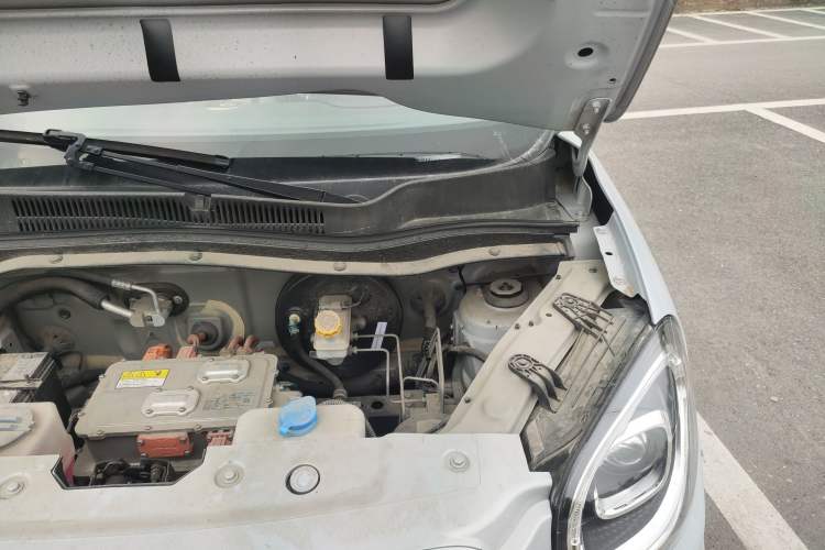 Used Leapmotor T03 2023 200 Lite Edition Engine Bay Left