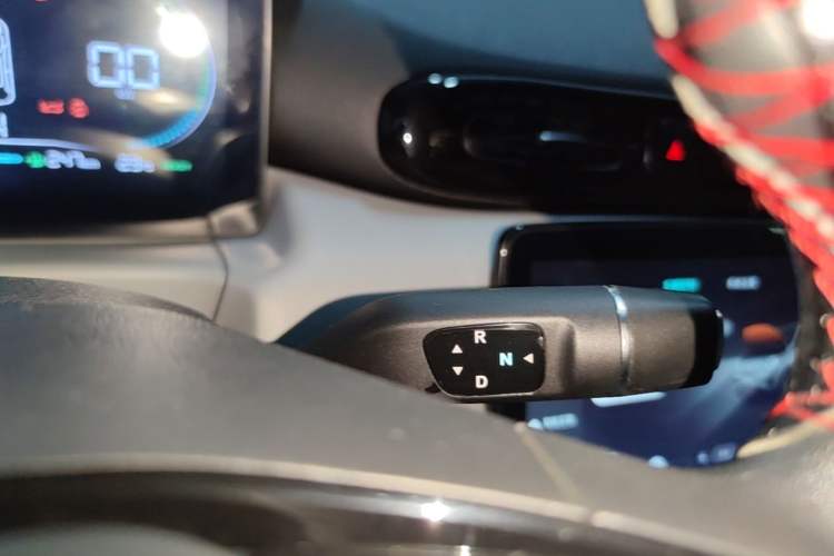 Used Leapmotor T03 2023 310 Lite Edition Gear Lever