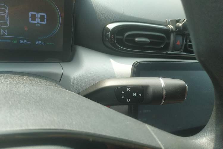 Used Leapmotor T03 2023 310 Lite Edition Gear Lever