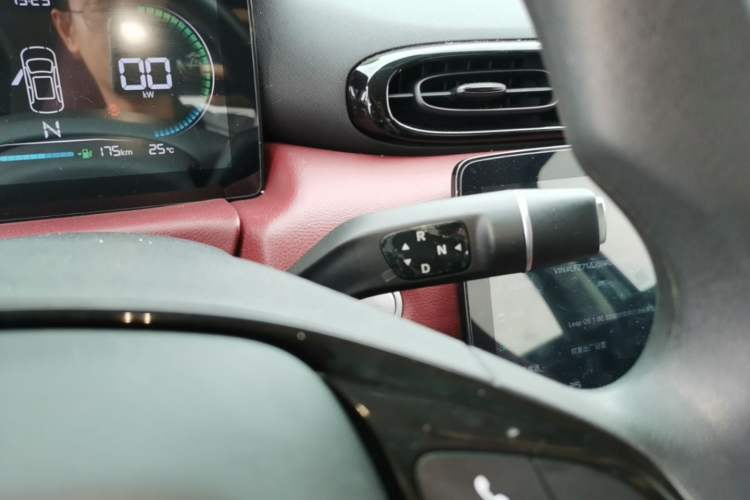 Used Leapmotor T03 2023 310 Lite Edition Gear Lever