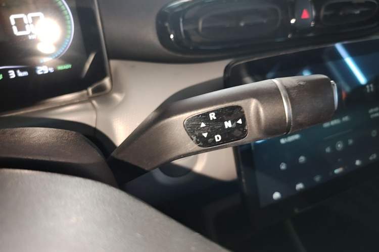 Used Leapmotor T03 2023 200 Lite Edition Gear Lever