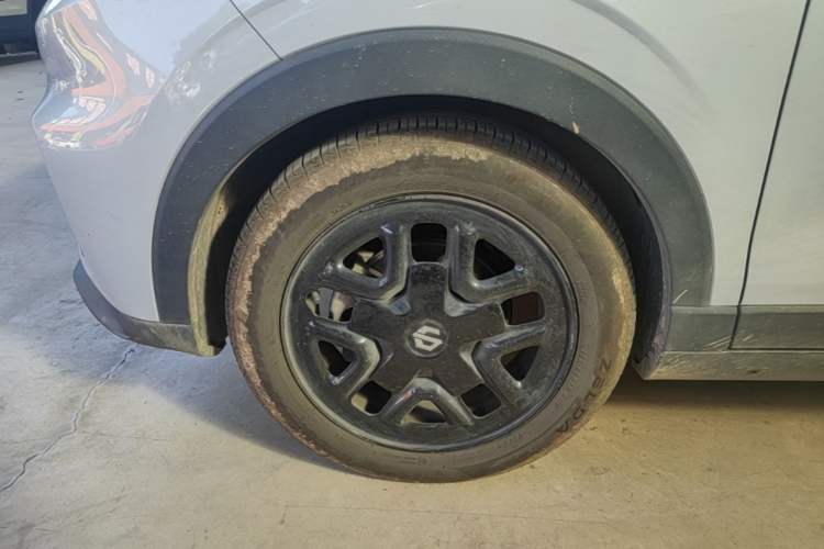 Used Leapmotor T03 2023 310 Lite Edition Left Front Wheel Hub