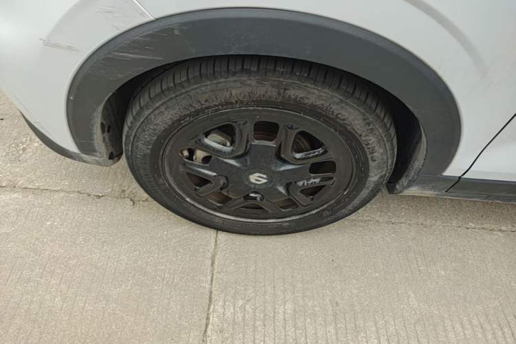 Used Leapmotor T03 2023 310 Lite Edition Left Front Wheel Hub