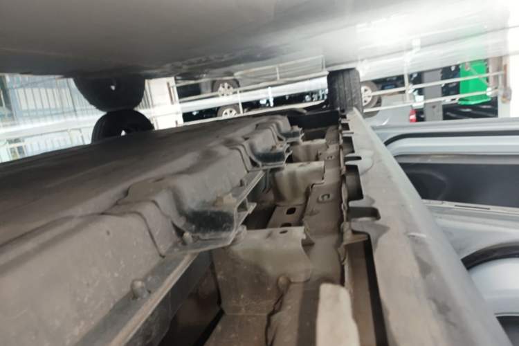 Used Leapmotor T03 2023 403 Lite Edition Left Side Sill