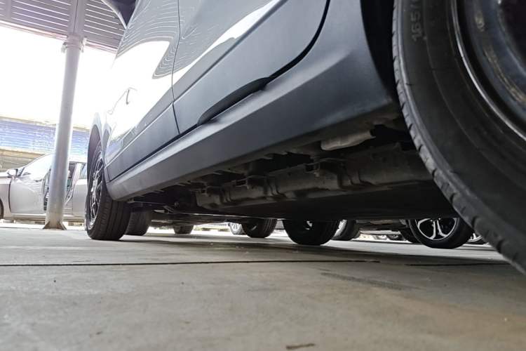 Used Leapmotor T03 2023 310 Lite Edition Left Side Sill