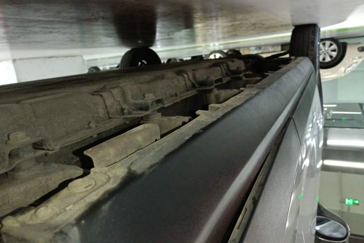 Used Leapmotor T03 2023 310 Lite Edition Left Side Sill