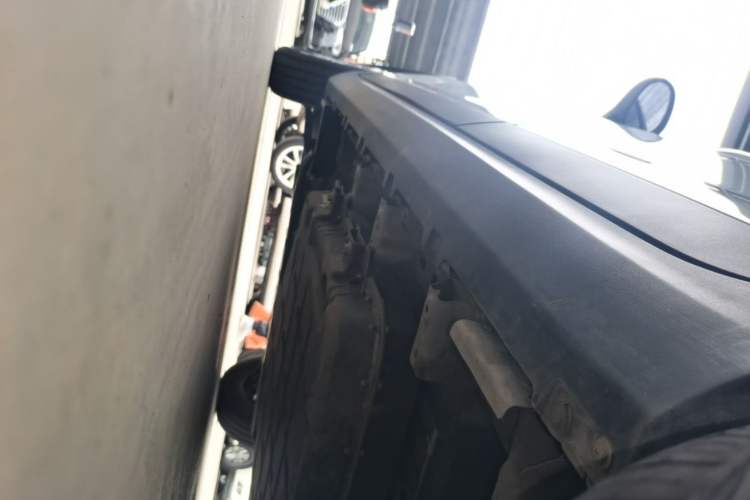 Used Leapmotor T03 2023 200 Lite Edition Left Side Sill