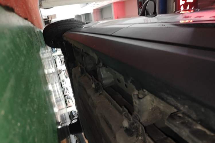 Used Leapmotor T03 2023 310 Lite Edition Left Side Sill