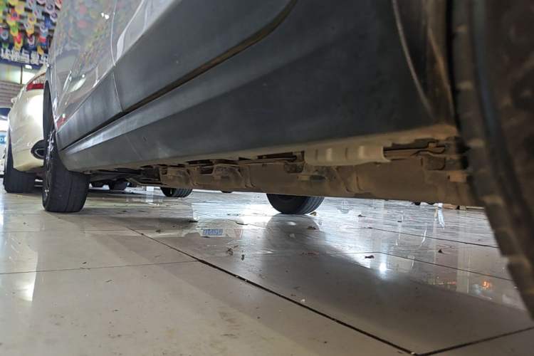 Used Leapmotor T03 2023 310 Lite Edition Left Side Sill