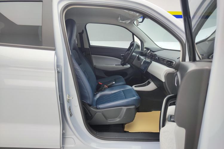 Used Leapmotor T03 2023 200 Lite Edition Right Front Seat