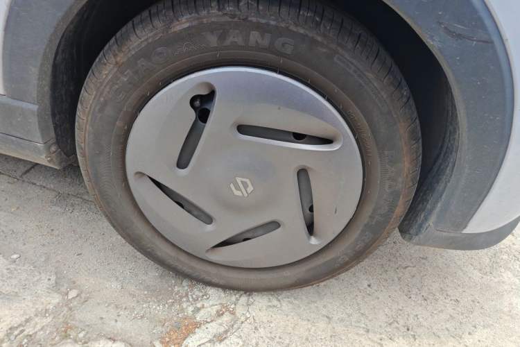 Used Leapmotor T03 2023 200 Lite Edition Right Front Wheel Hub