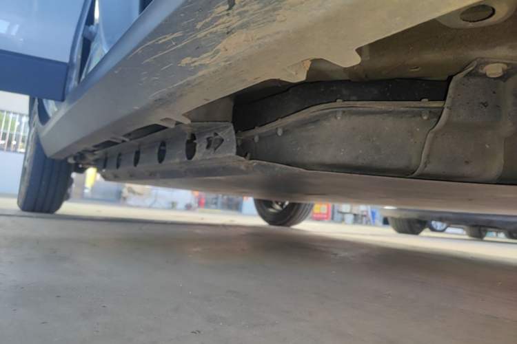 Used Leapmotor T03 2023 310 Lite Edition Right Side Sill