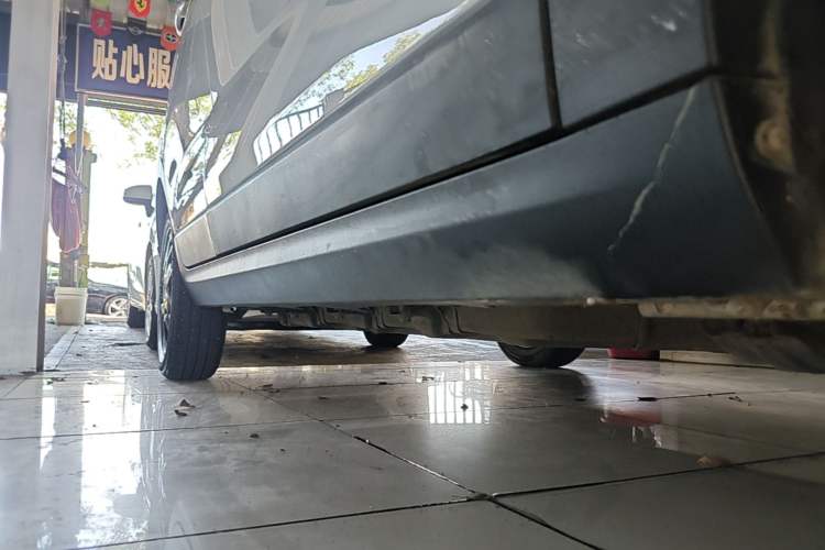 Used Leapmotor T03 2023 310 Lite Edition Right Side Sill