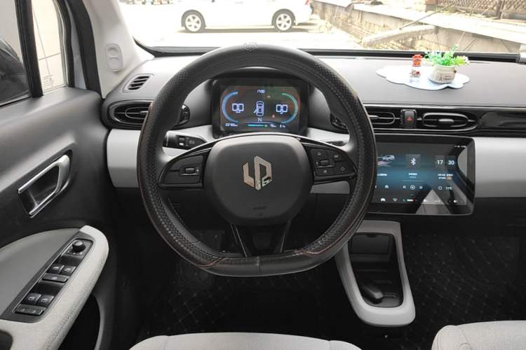 Used Leapmotor T03 2023 200 Lite Edition Steering Wheel