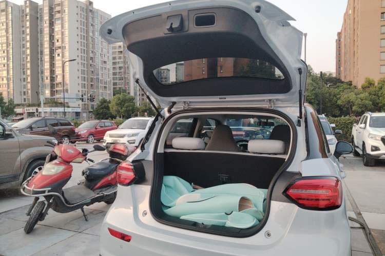 Used Leapmotor T03 2023 310 Lite Edition Trunk