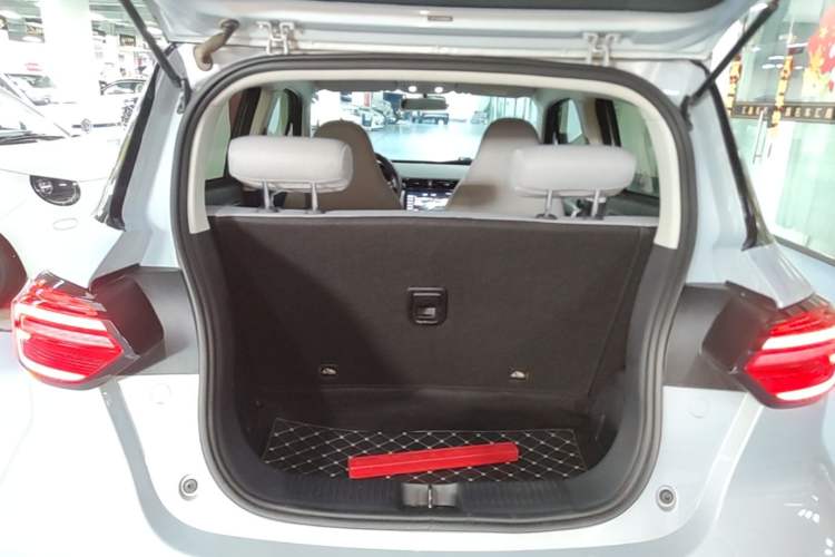 Used Leapmotor T03 2023 310 Lite Edition Trunk