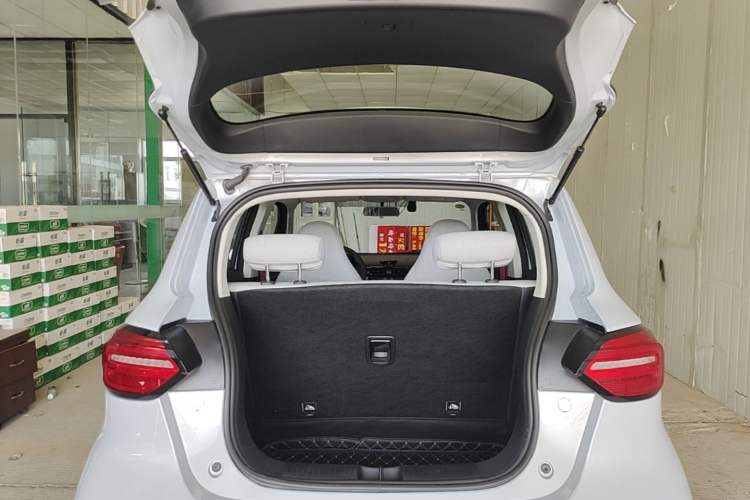 Used Leapmotor T03 2023 200 Lite Edition Trunk