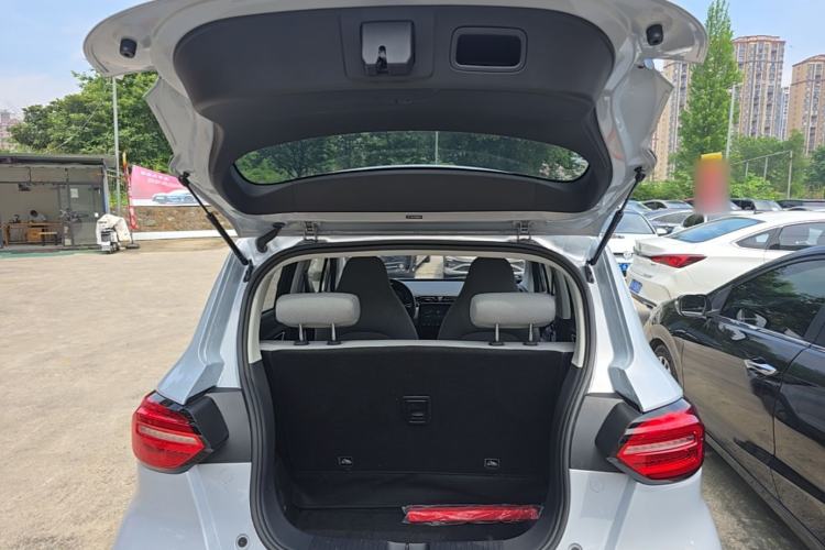 Used Leapmotor T03 2023 200 Lite Edition Trunk