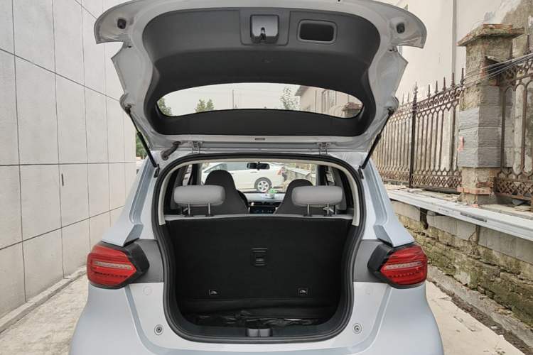 Used Leapmotor T03 2023 200 Lite Edition Trunk