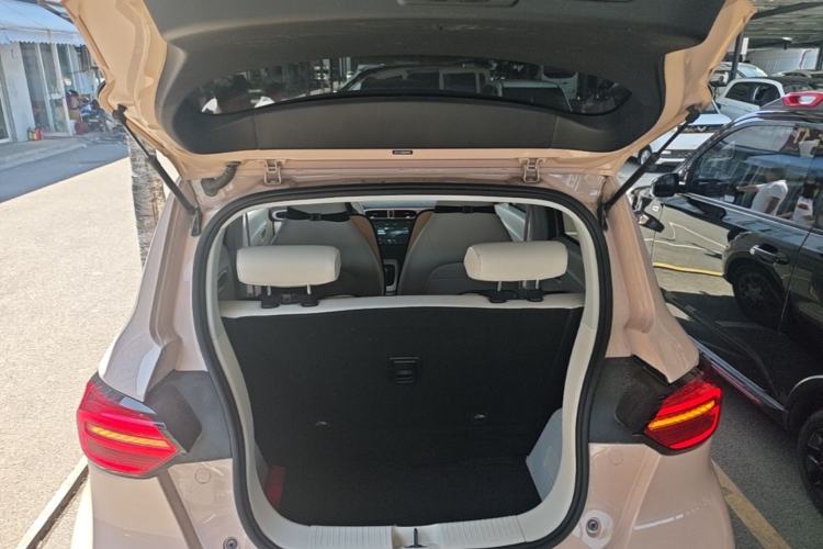 Used Leapmotor T03 2023 310 Lite Edition Trunk