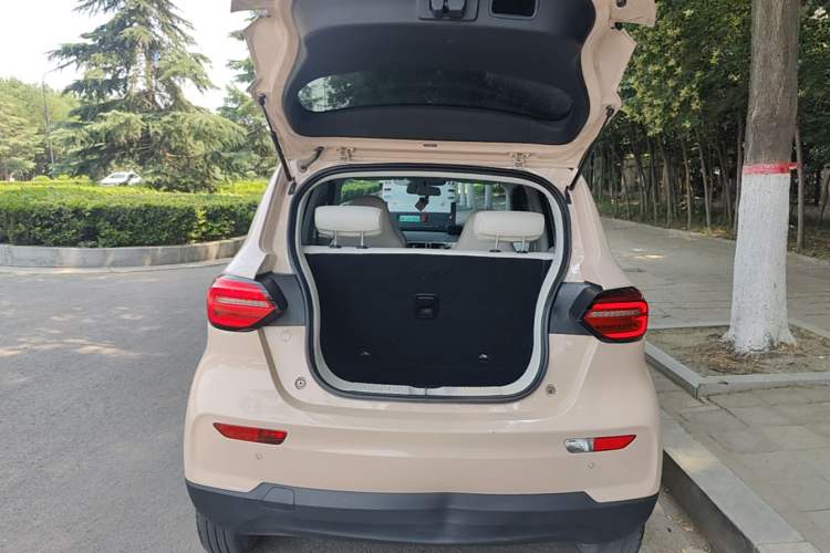 Used Leapmotor T03 2023 200 Lite Edition Trunk