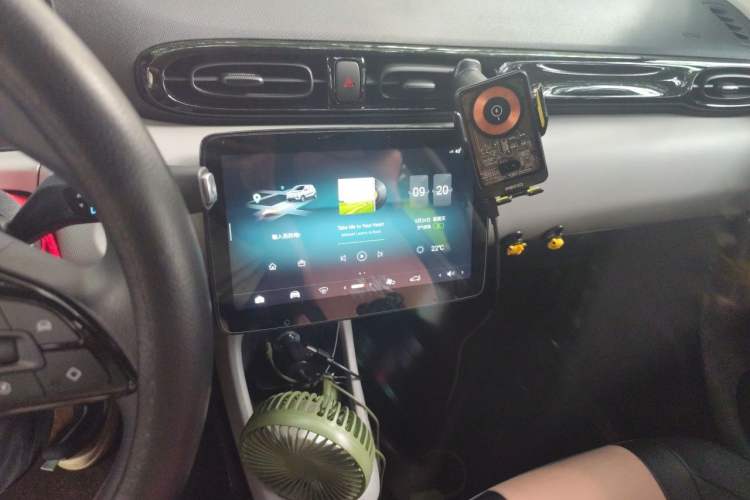 Used Leapmotor T03 2023 200 Lite Edition Audio And AC Panel