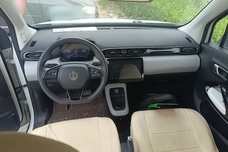 Used Leapmotor T03 2023 200 Lite Edition Center Console