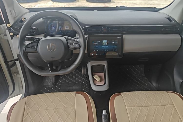 Used Leapmotor T03 2023 200 Lite Edition Center Console