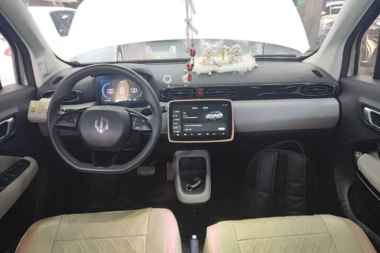 Used Leapmotor T03 2023 200 Lite Edition Center Console