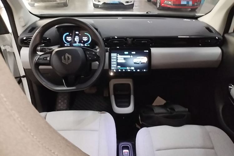 Used Leapmotor T03 2023 310 Lite Edition Center Console