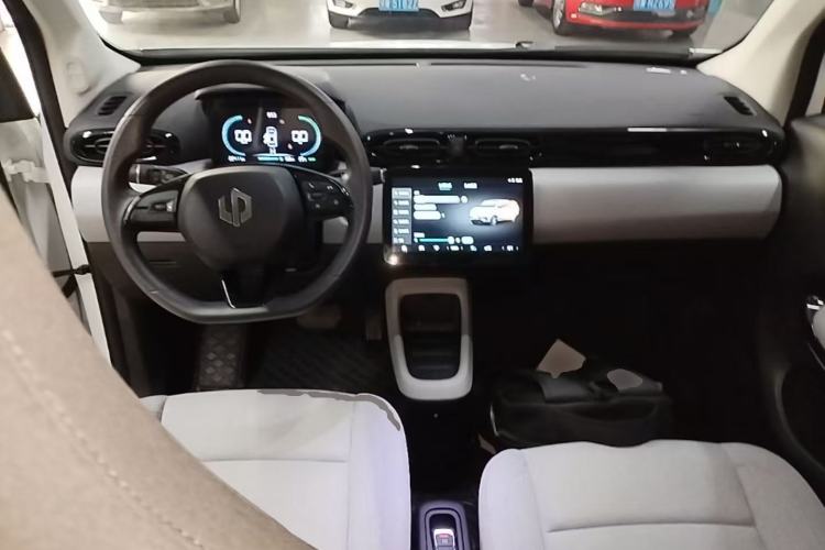 Used Leapmotor T03 2023 310 Lite Edition Center Console